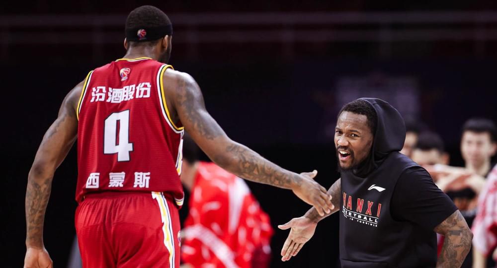 战报莫兰特复出34+8送压哨绝杀!灰熊24分神逆转鹈鹕NBA新赛季常规赛继续进行，孟菲斯灰熊队（7胜19负）翻盘终止连败。